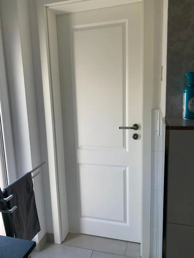 הנובר Messe Apartment 0*,