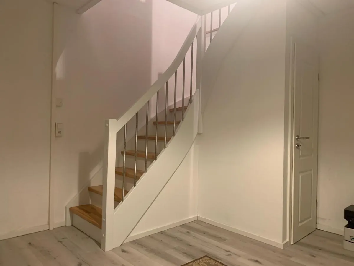 בית אירוח הנובר Messe Apartment